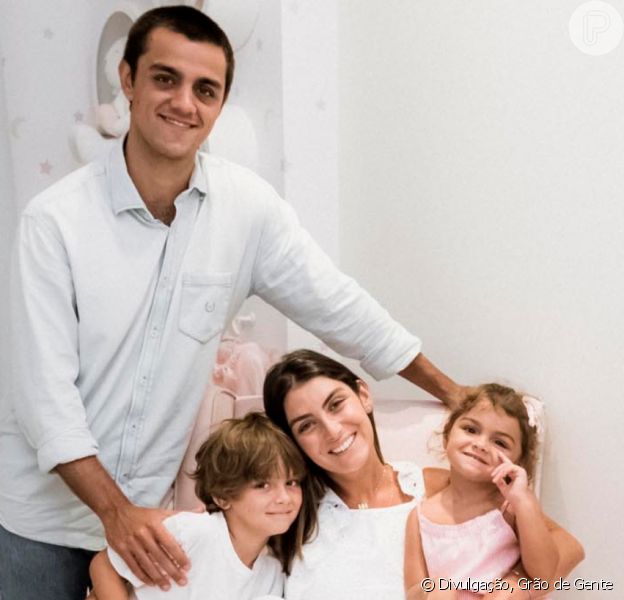 Filho de Felipe Simas teve crise de choro após pai receber diagnóstico de coronavírus. 'Medo', relatou Mariana Uhlmann, mãe da criança