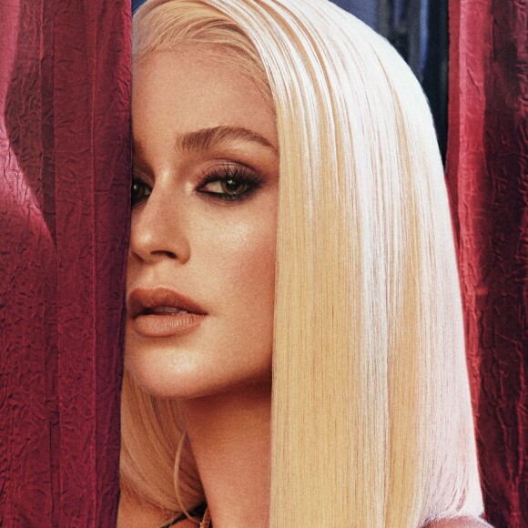 Marina Ruy Barbosa reafirma desejo por vilã e sugere visual novo em conversa com fãs no Twitter nesta segunda-feira, dia 20 de abril de 2020