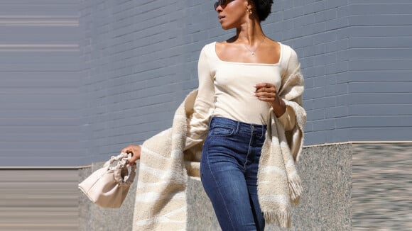 Calça jeans básica em produções fashionistas: dicas de estilo e muitas fotos para te inspirar!