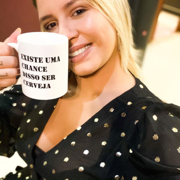 Marilia Mendonça cantou 'Because Of You', de Kelly Clarkson, no karaokê durante quarentena