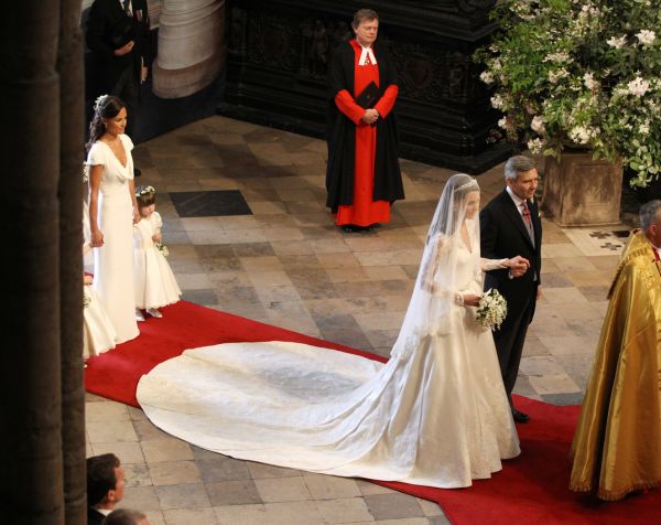 Vestido de noiva, cabelo e mais: o casamento de Kate Middleton é  inspirador. Relembre com fotos! - Purepeople