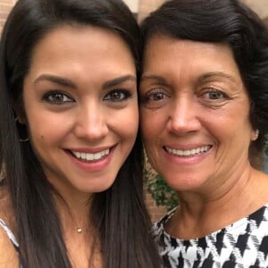 Thais Fersoza foi comparada à mãe em foto: 'Igual!'