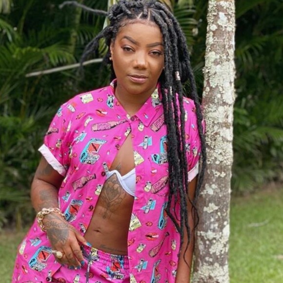 Ludmilla é internada em hospital por fortes dores