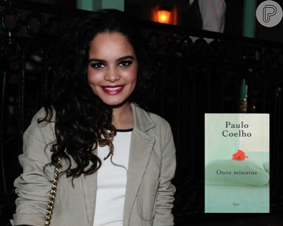 Carol Macedo escolheu o livro 'Onze minutos', de Paulo Coelho: 'Me encantei por ele conseguir tratar uma história real com tema forte (que é a prostituição) misturando o romance delicado, contundente e chocante!'