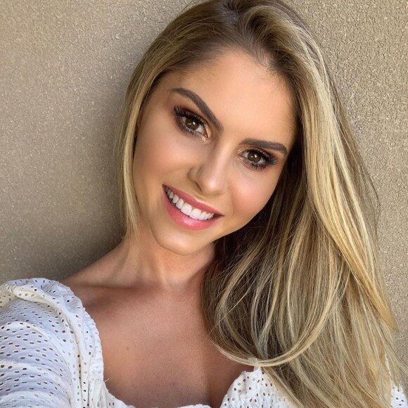 Bárbara Evans comemora casamento com Gustavo Theodoro: 'Oficialmente demos início ao nosso matrimônio, ao nosso amor e à nossa família'