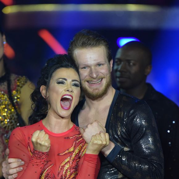 Suzana Alves integrou o elenco do talent show 'Dancing Brasil'