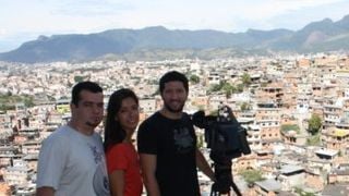 Repórter da Globo, Marina Araújo agradece apoio após ser feita refém: 'Carinho'