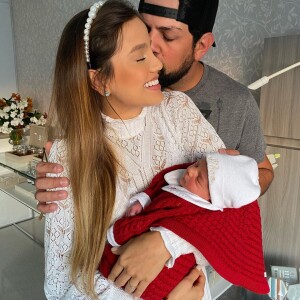 Biah Rodrigues deu à luz Theo, seu primeiro filho com cantor Sorocaba