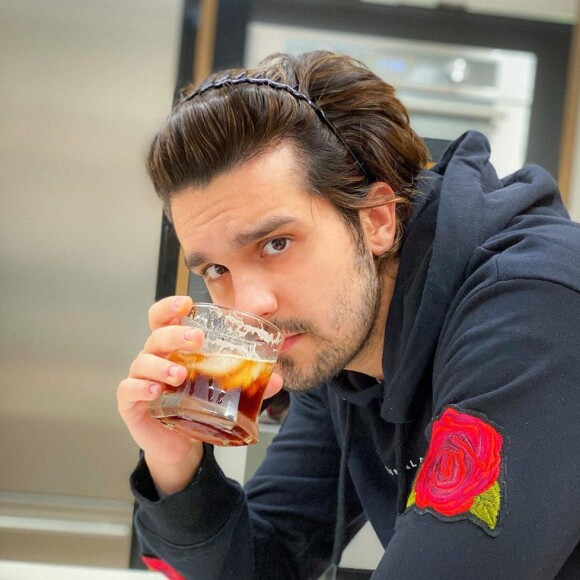 Luan Santana fará live especial para o Dia dos Namorados com música inédita