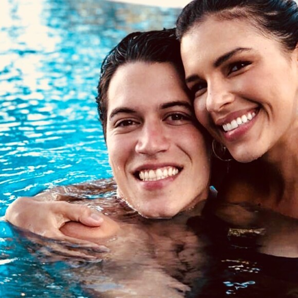 Mariana Rios adiou casamento com Lucas Kalil por causa da pandemia do coronavírus