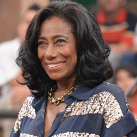 Gloria Maria anuncia cura do tumor no cérebro no Instagram, neste sábado, 20 de junho de 2020