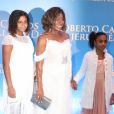 Gloria Maria anunciou cura em foto inédita com as duas filhas, Laura e Maria
