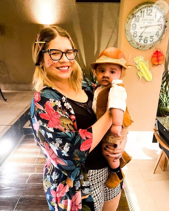 Marília Mendonça mostra foto com filho e ganha elogios de famosos