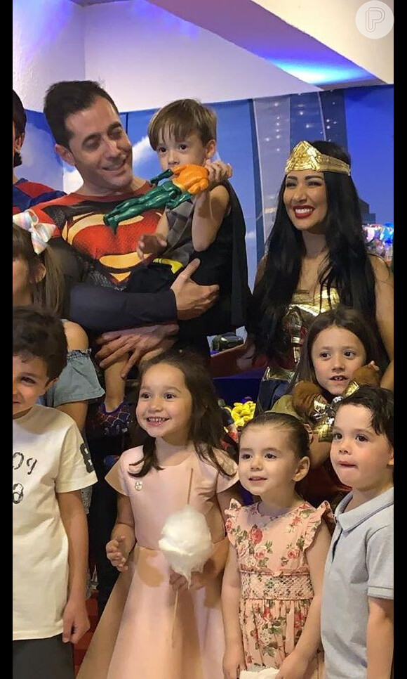 Filho de Simaria e sobrinho de Simone, Pawel usou fantasia de Batman no aniversário de 4 anos em 2019