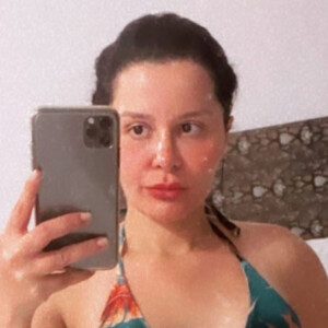 Maraisa recebe elogios por foto de maiô em spa, em 27 de junho de 2020