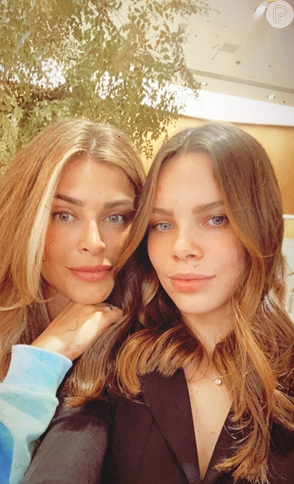 Grazi Massafera posta selfie com a sobrinha Gabrielle: 'Dia de meninas'