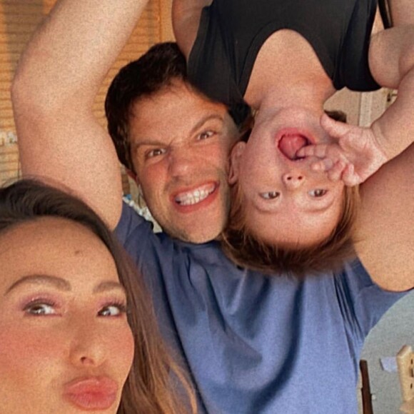 Sabrina Sato cria rotinas diferentes para a família