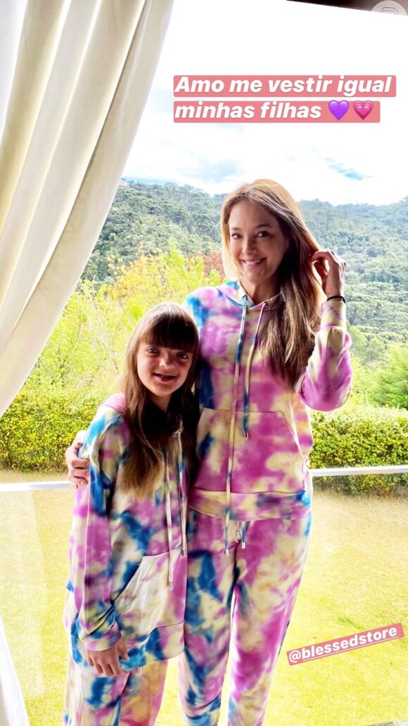 Ticiane Pinheiro e filha Rafaella Justus usam conjunto de moletom tie dye