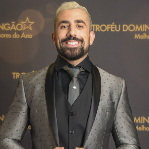 Torcida de Kaysar Dadour ataca Patrícia Leitte por mensagens de internet