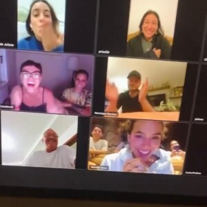 Bruna Marquezine se emociona com amigos em festa online; Priscilla Alcântara e Maria Casadevall foram algumas famosas presentes