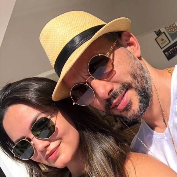 Suzanna Freitas adotou Mico Freitas como pai