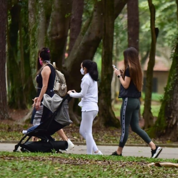 Grávida, Romana Novais mantém a rotina de exercicios em dia