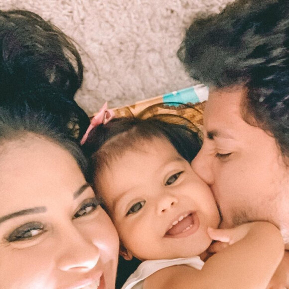 Mayra Cardi conta que Arthur Aguiar lhe pediu perdão, e ela o concedeu