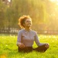 Yoga diminui os níveis de cortisol, conhecido como hormônio do stress