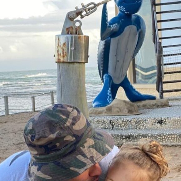 Helena com o papai, Daniel Cady