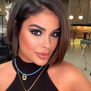 Munik Nunes exibe mudança radical no cabelo após corte curto
