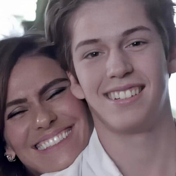 Giovanna Antonelli é mãe de Pietro, de 15 anos