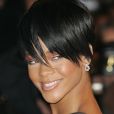  Rihanna já usou o pixie cut! 