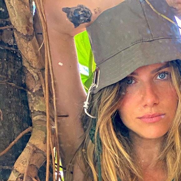 Giovanna Ewbank exibe corpo após nascimento de Zyan