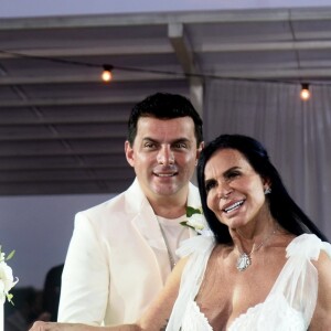 Gretchen e Esdras de Souza se casaram em outubro de 2020. É o 18º casamento da cantora e eterna 'Rainha do Bumbum'