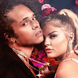 Vitão é abordado por 3 homens e recebe provocação