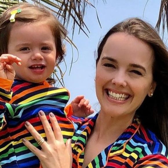 Thaeme Mariôto posta fotos da filha, Liz, no Instagram e fãs elogiam