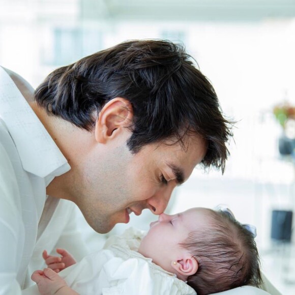 Veja foto do jogador Kaká com a filha caçula