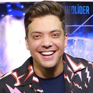 Wesley Safadão saiu em defesa de quem trabalha com shows ao anunciar apresentação em estádio de Natal (Rio Grande do Norte): 'Quem está sendo muito prejudicado são os artistas menores, é o cara do palco, do som, da luz, do banheiro químico, da limpeza e os produtores de evento que só vivem disso'