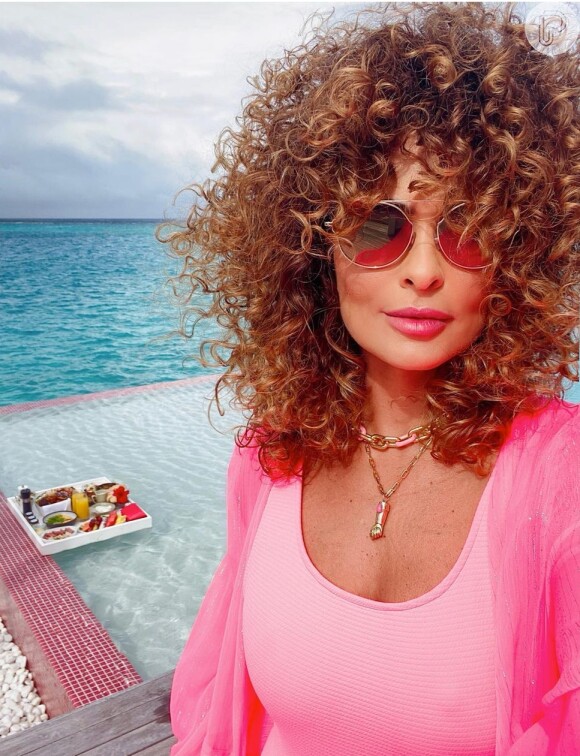 Juliana Paes compartilhou fotos de viagem às Maldivas no Instagram