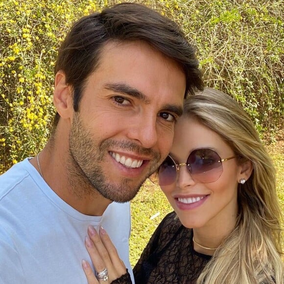 Carol Dias é casada com Kaká, com quem tem uma filha