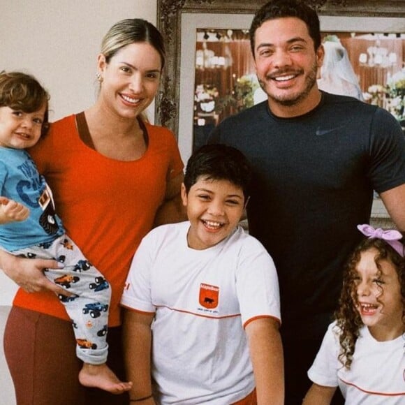 Wesley Safadão e Thyane Dantas exibem foto em aniversário de Yhudy