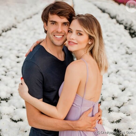 Casamento de Kaká e Carol Dias completa 1 ano e modelo compartilhou fotos com o ex-jogador: 'Te amo meu amor! Quero envelhecer ao seu lado sem perder a alegria de uma criança'