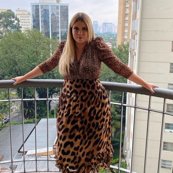 Marília Mendonça notou mudança em look animal print usado por ela há 4 meses