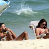 Carolina Ferraz e namorado também sempre vão juntos à praia