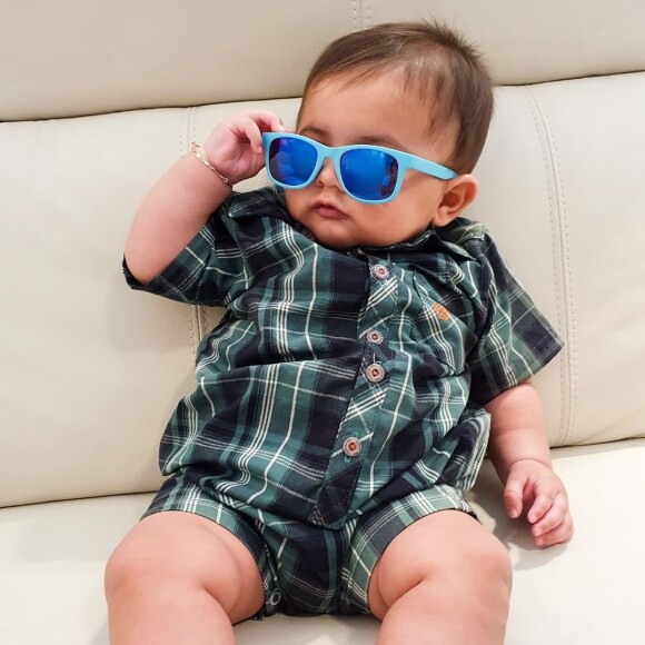 Marília Mendonça encanta a web com foto do filho, Léo