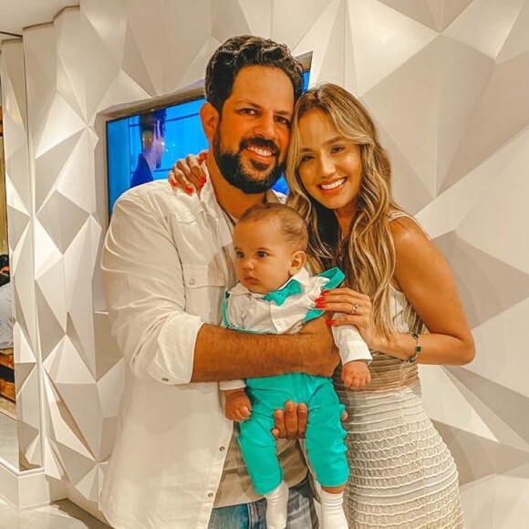 Biah Rodrigues é mãe de Theo e contou curiosidades sobre a rotina na web