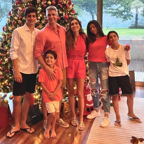 Ao lado da família, Márcio Garcia dedica Natal ao pai, morto por Covid-19