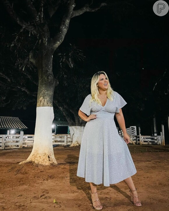 Milena Toscano com vestido glam para o Réveillon 2021