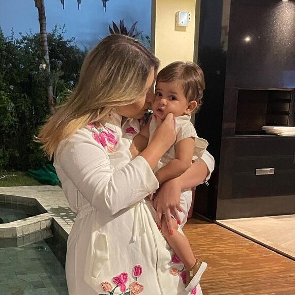 Marília Mendonça, mãe de Léo, intensificou sua rotina de exercícios