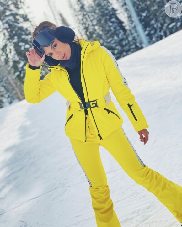 Anitta curtiu férias esquiando nos Estados Unidos